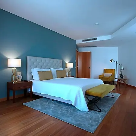 Consolata 4*